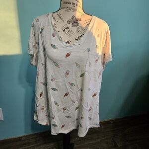Torrid White Ice Cream Print Short Sleeve Tee